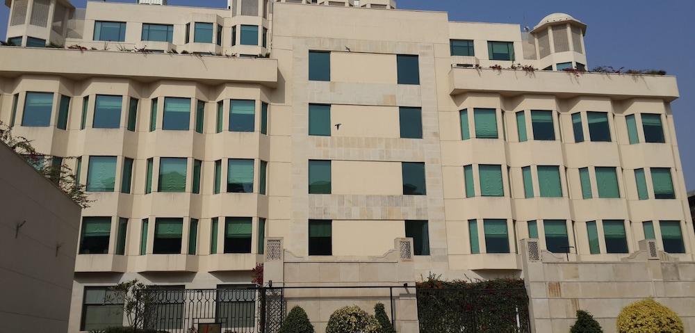 The Lalit Traveller- Airport Hotel Jaipur Exterior foto